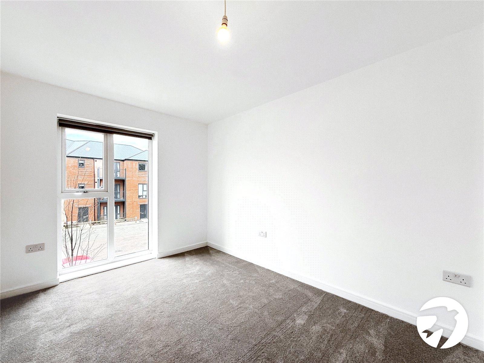 2 bedroom property to rent in Kings Hill | Robinson Michael & Jackson