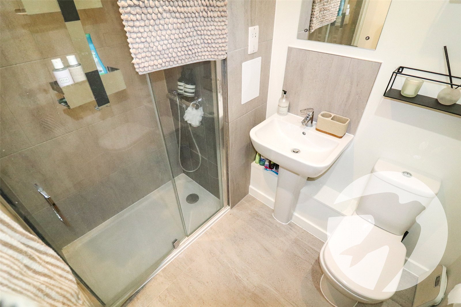 2 bedroom property for sale in  | Robinson Jackson