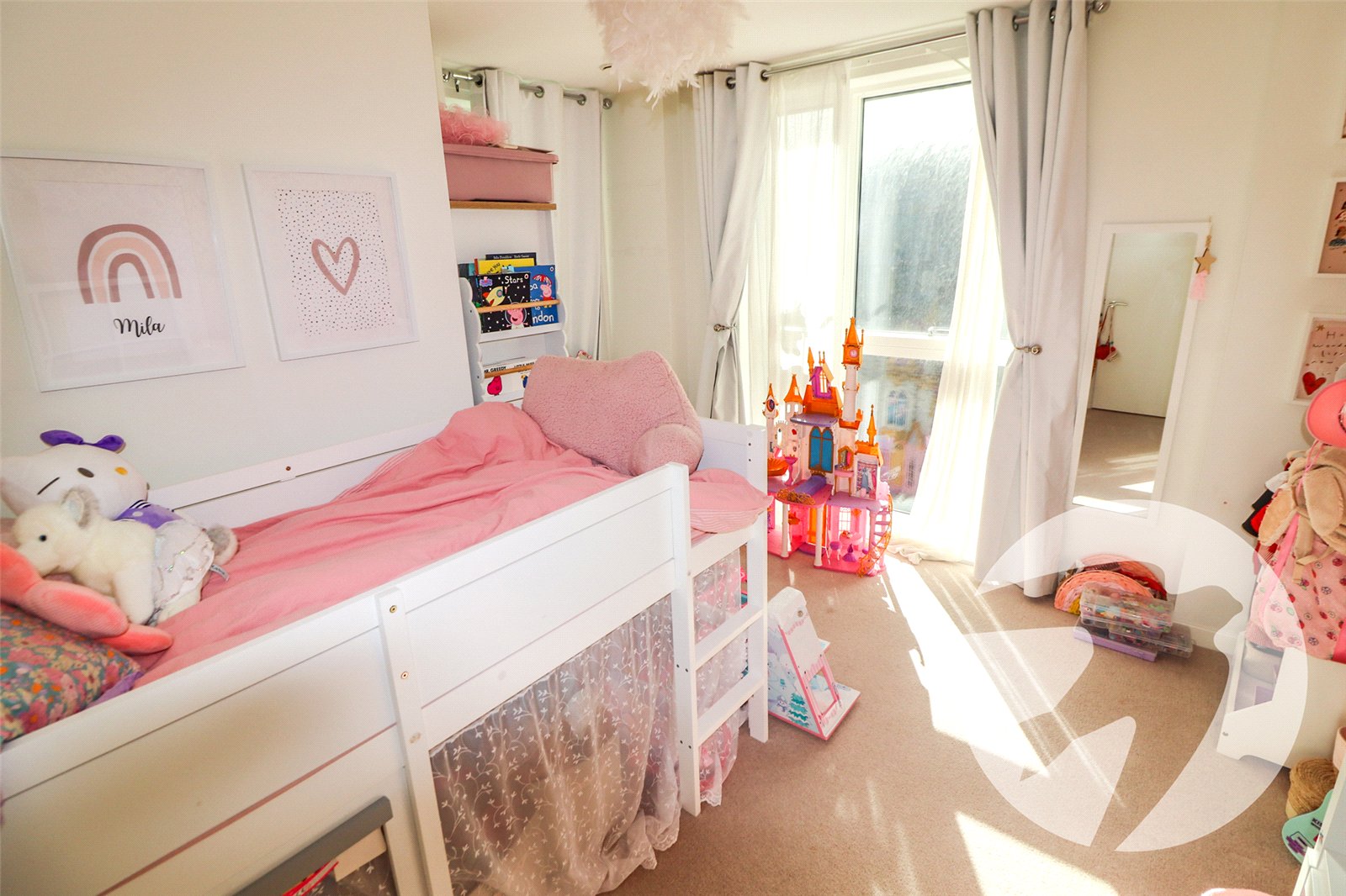 2 bedroom property for sale in  | Robinson Jackson