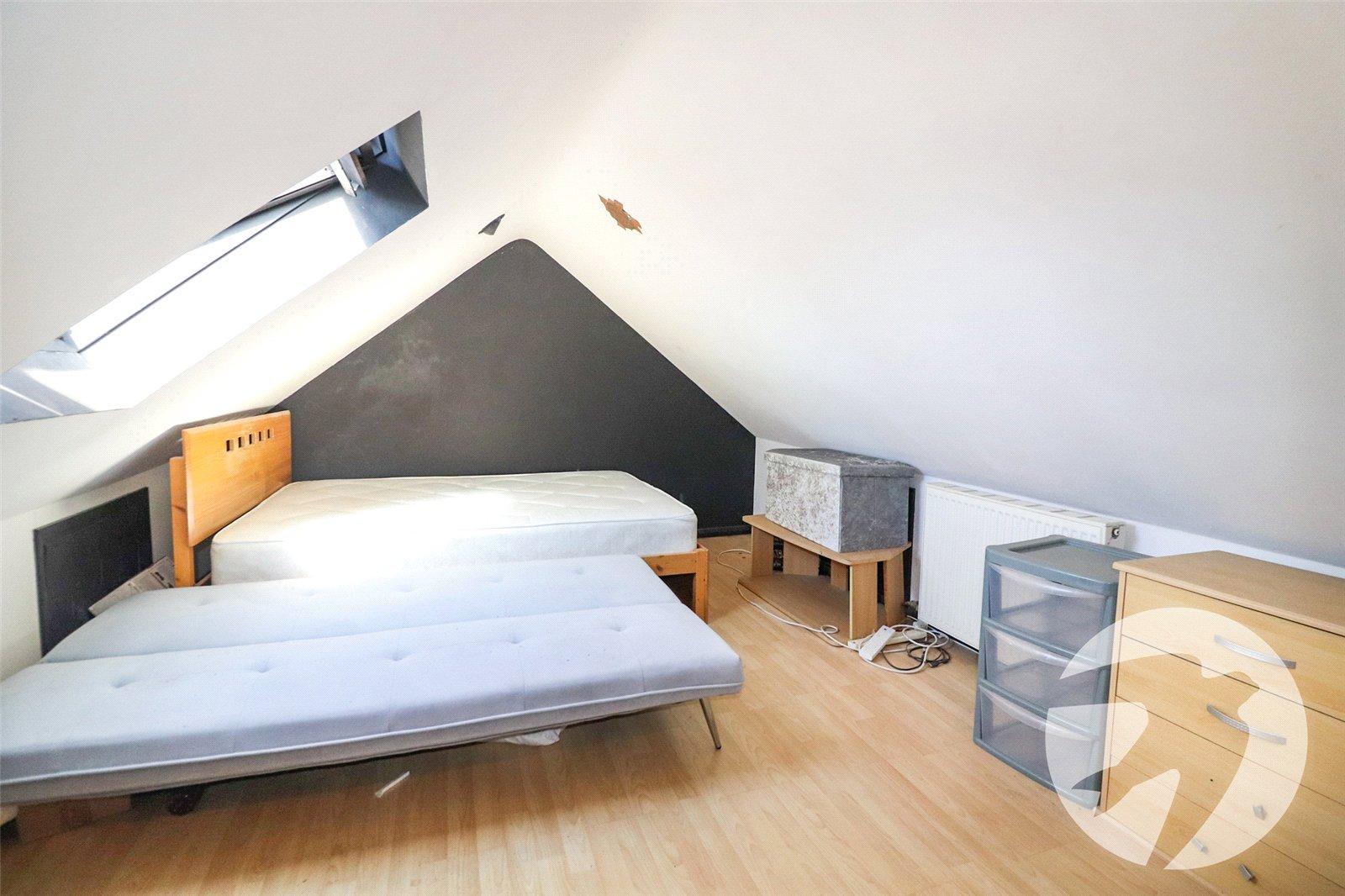 3 bedroom house for sale in Erith | Robinson Jackson