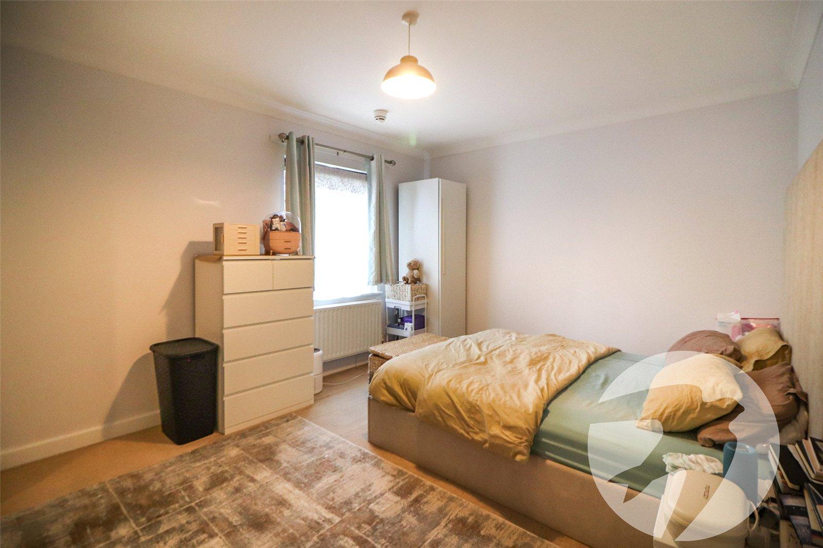 2 bedroom property for sale in Erith | Robinson Jackson