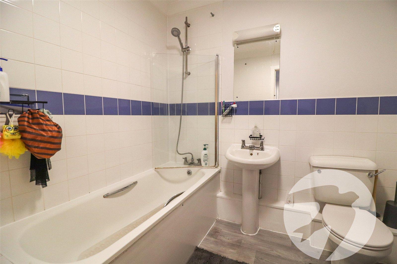 2 bedroom property for sale in Erith | Robinson Jackson
