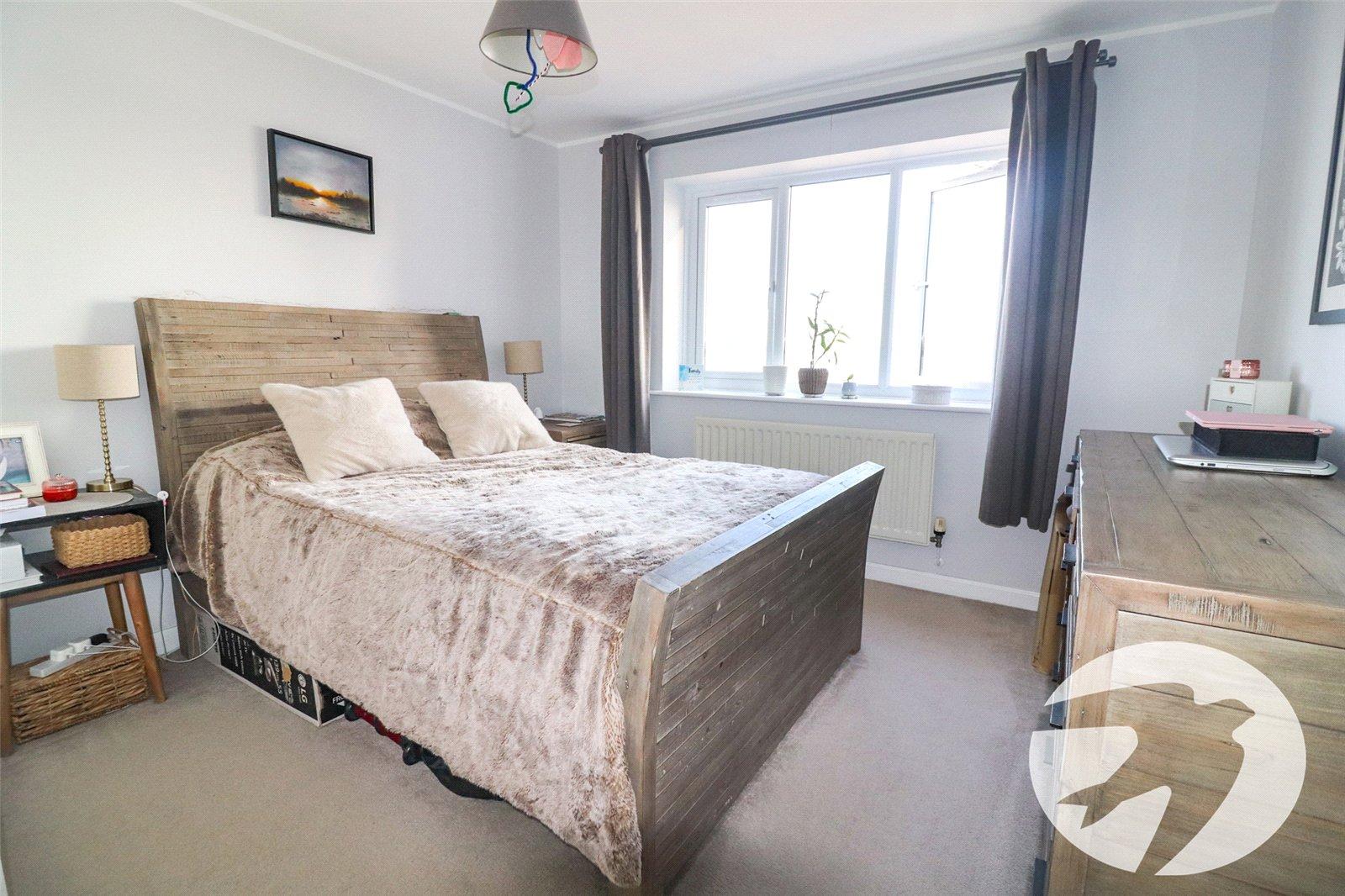 2 bedroom property for sale in Chichester Wharf | Robinson Jackson