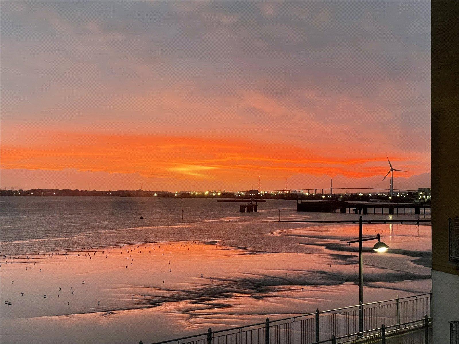 2 bedroom property for sale in Chichester Wharf | Robinson Jackson
