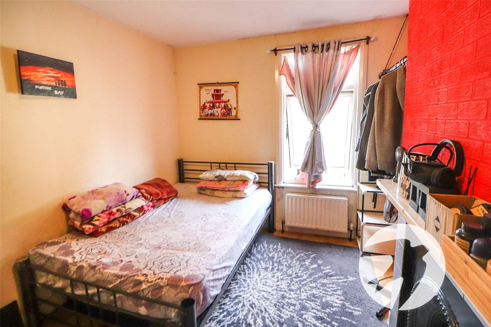 3 bedroom house for sale in Erith | Robinson Jackson