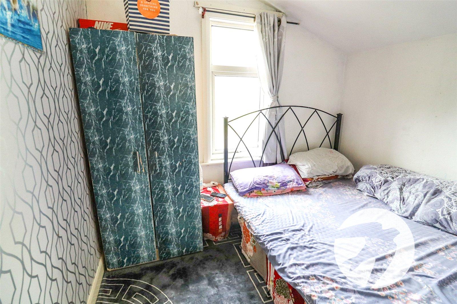 3 bedroom house for sale in Erith | Robinson Jackson