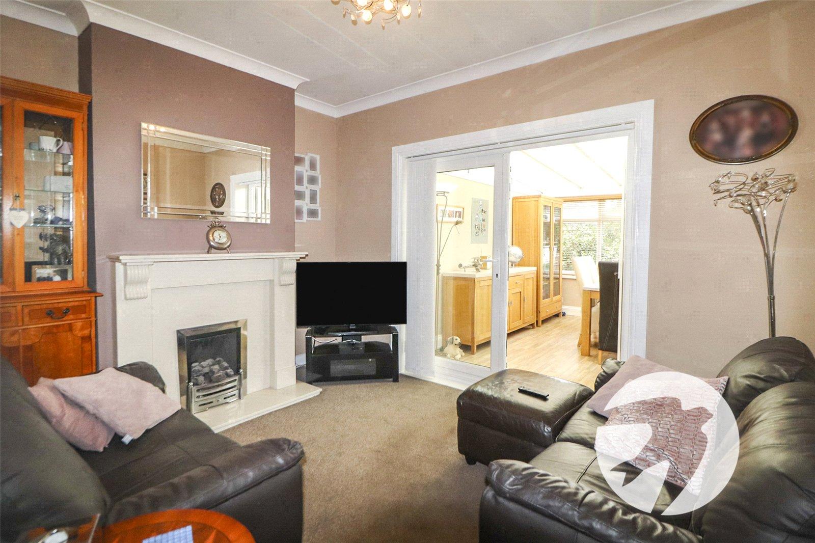 2 bedroom bungalow for sale in Bexleyheath | Robinson Jackson