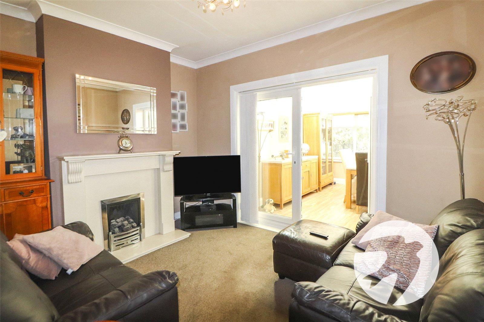 2 bedroom bungalow for sale in Bexleyheath | Robinson Jackson