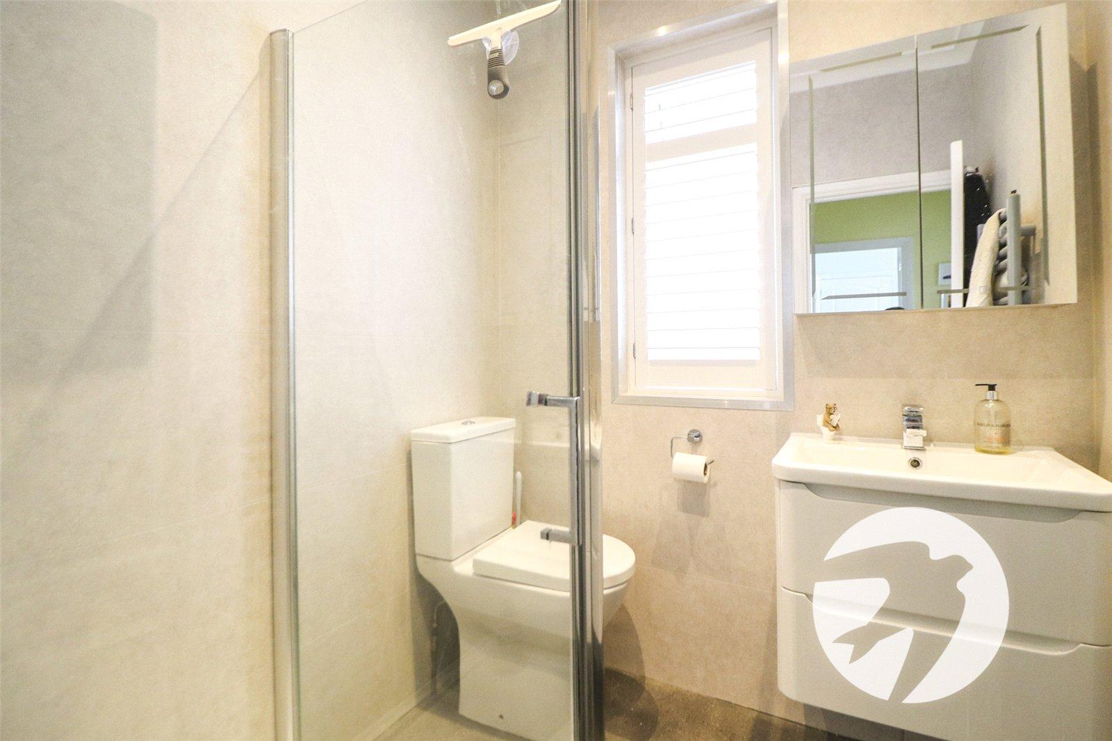 2 bedroom bungalow for sale in Bexleyheath | Robinson Jackson
