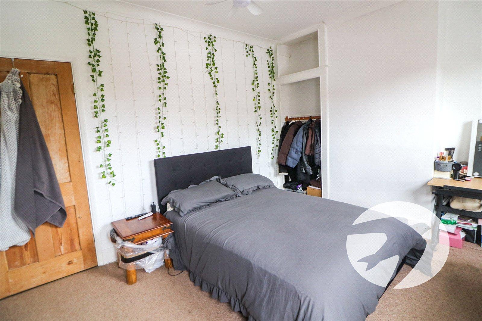 3 bedroom house for sale in Erith | Robinson Jackson