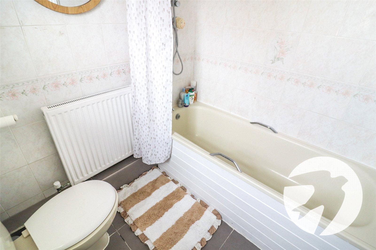 2 bedroom property for sale in Northumberland Heath | Robinson Jackson