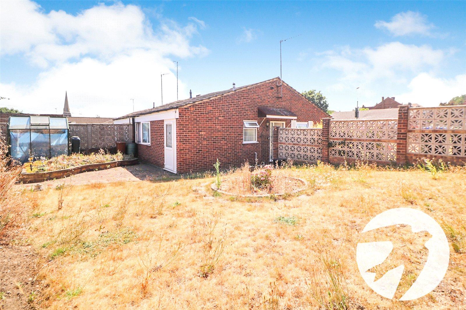2 bedroom bungalow for sale in Erith | Robinson Jackson
