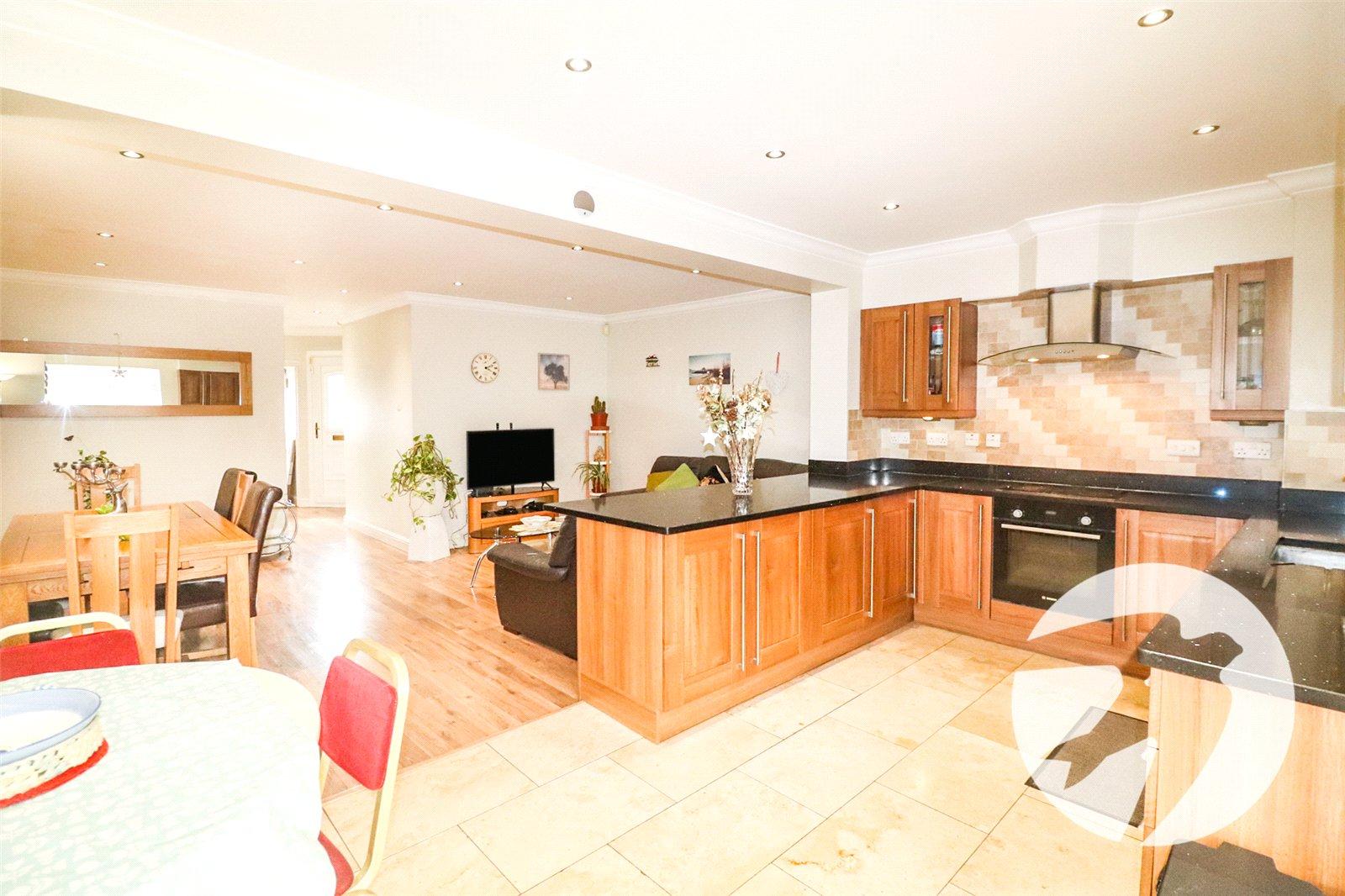 3 bedroom bungalow for sale in Bexleyheath | Robinson Jackson