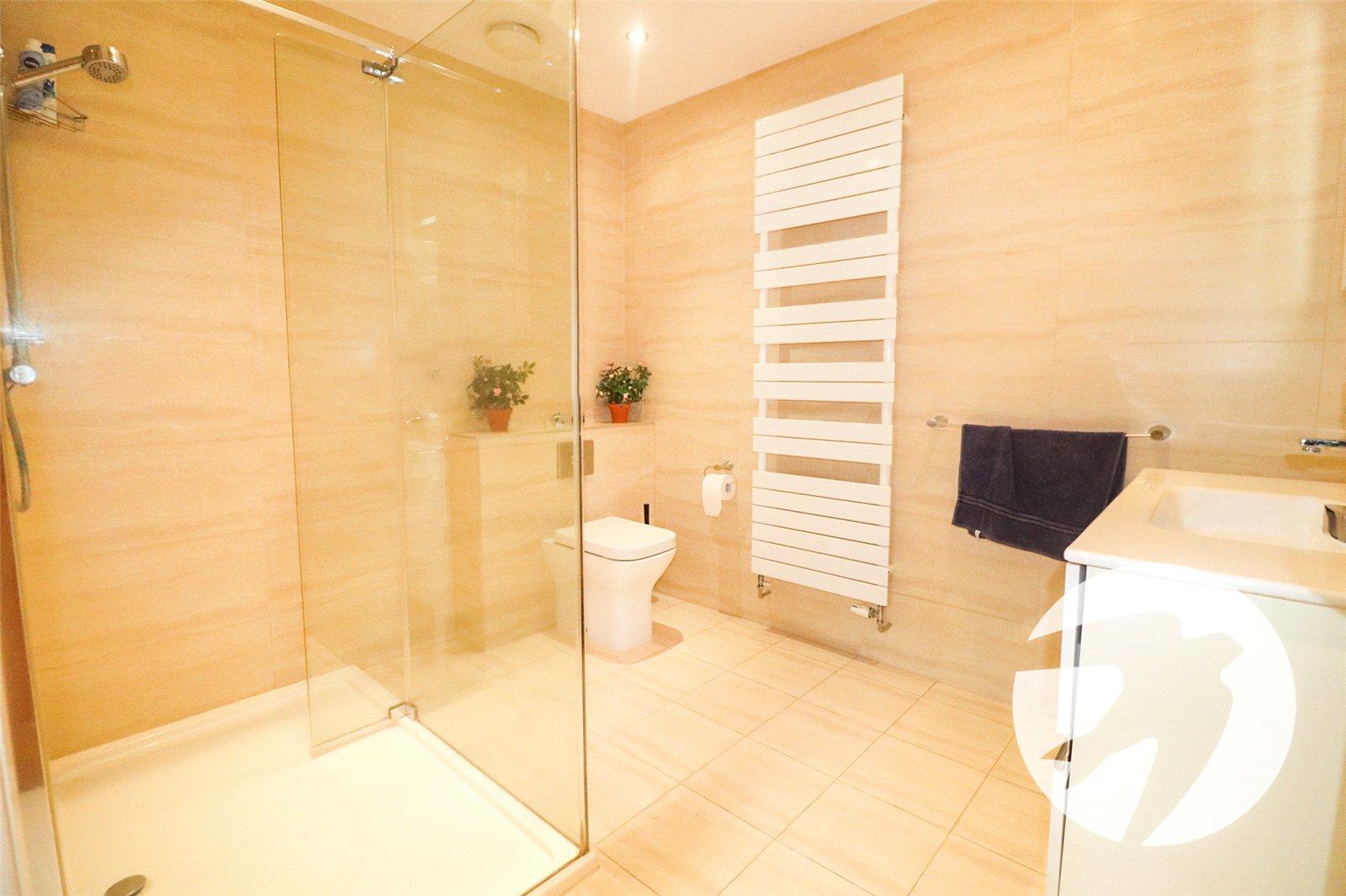 3 bedroom bungalow for sale in Bexleyheath | Robinson Jackson
