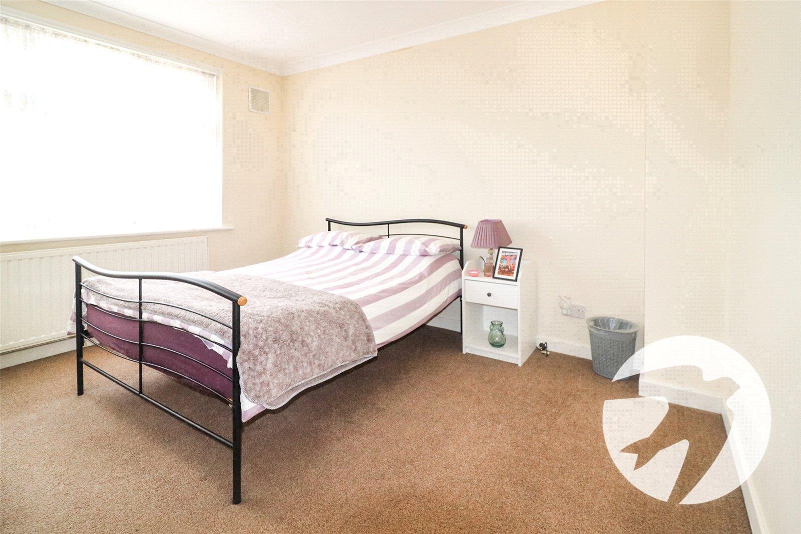 4 bedroom house for sale in Erith | Robinson Jackson