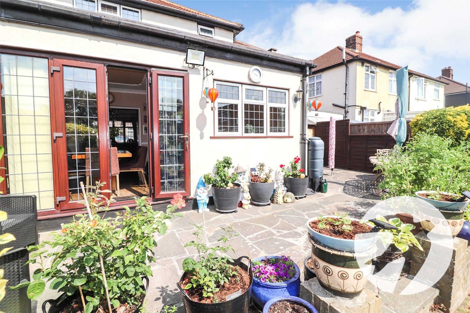 4 bedroom house for sale in Erith | Robinson Jackson
