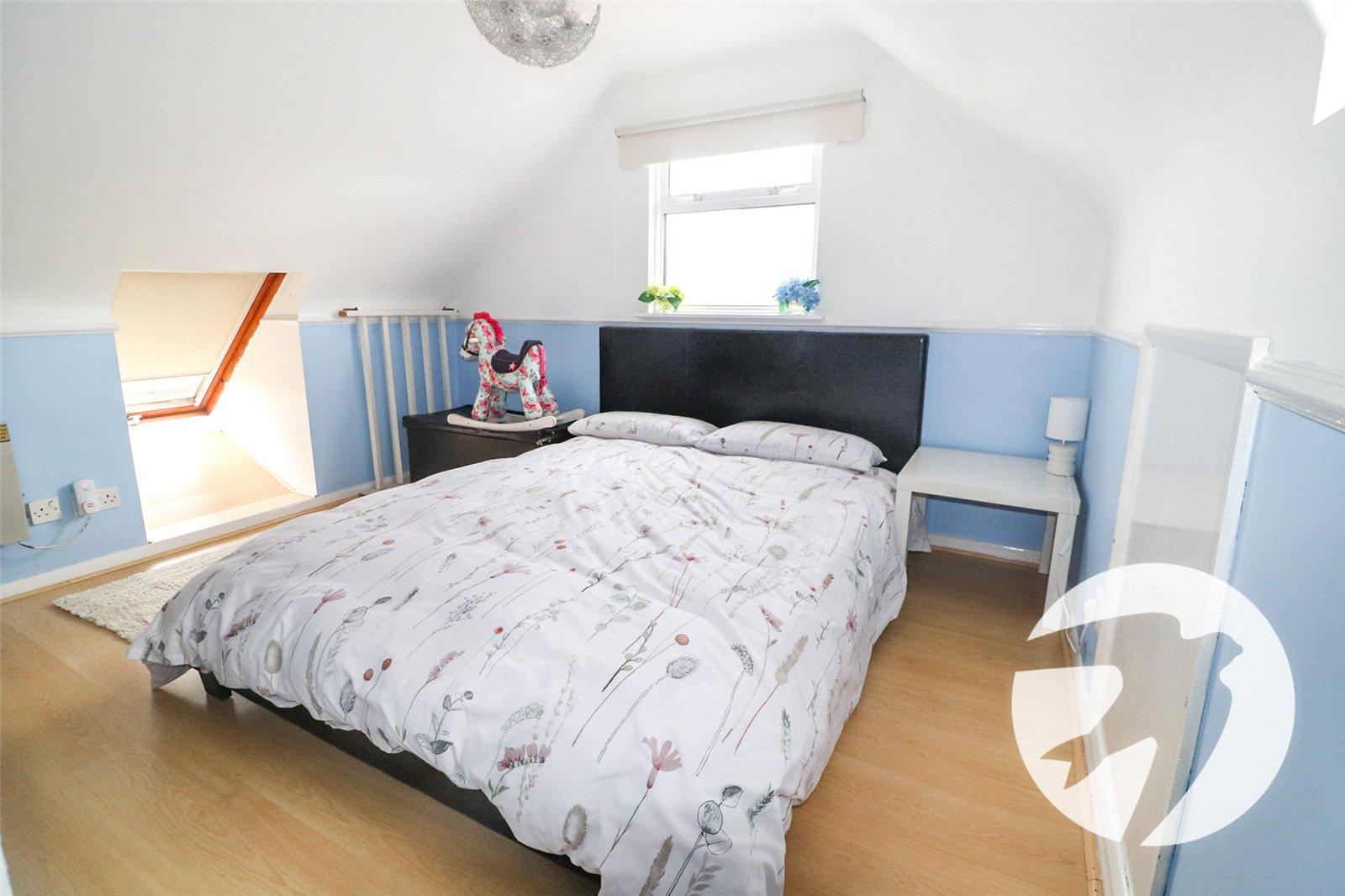 4 bedroom house for sale in Erith (Bexleyheath Borders) | Robinson Jackson