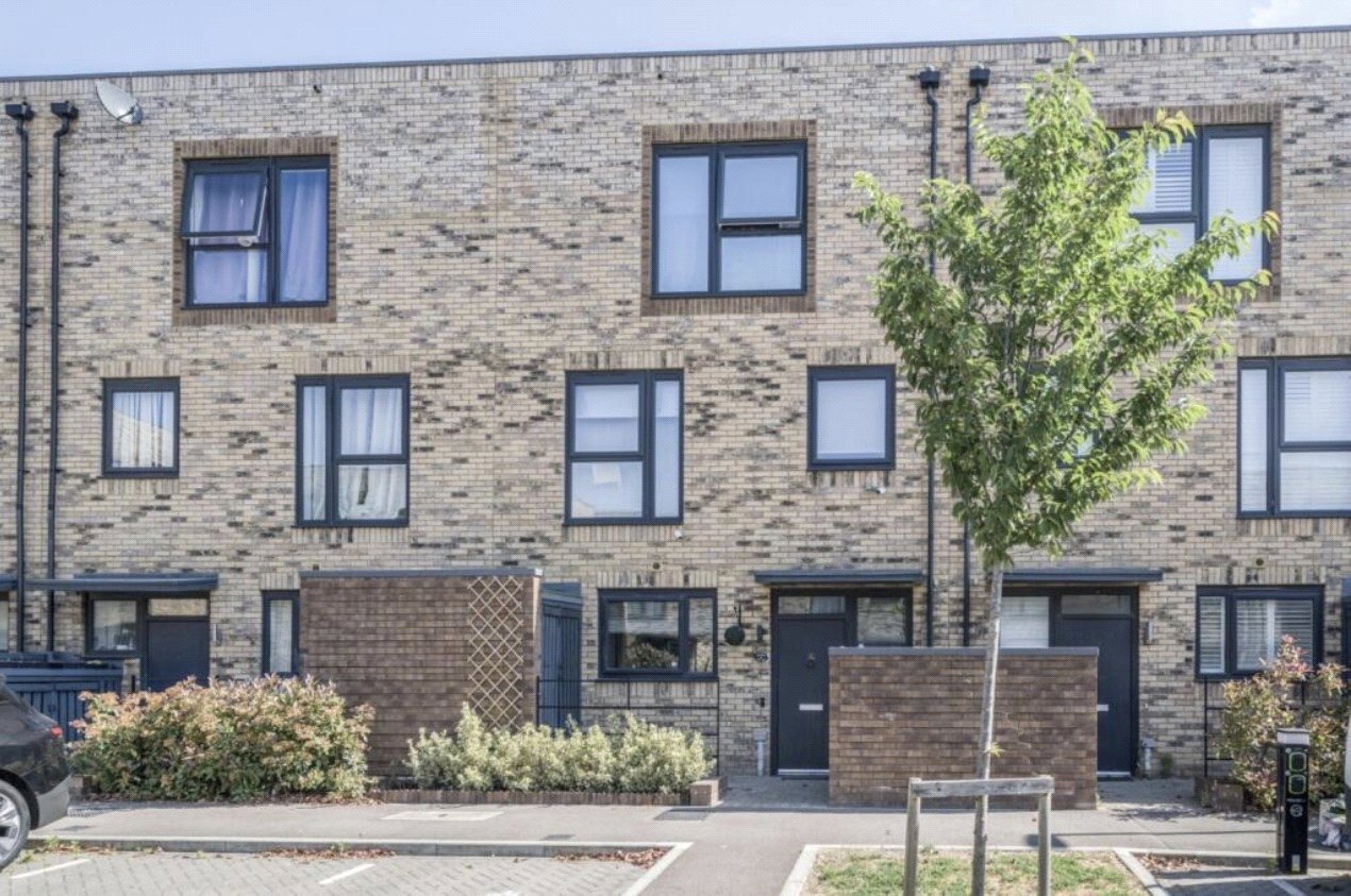 3 bedroom house for sale in Erith | Robinson Jackson