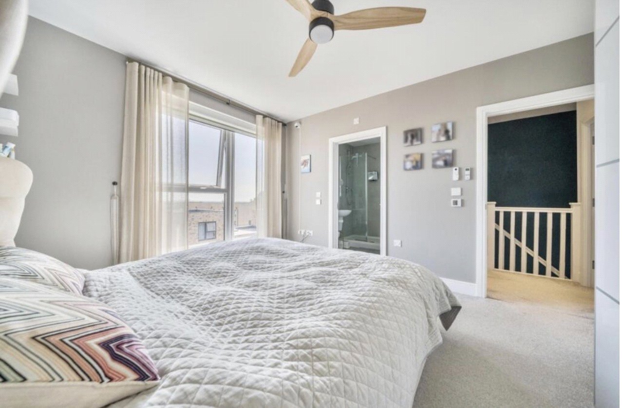 3 bedroom house for sale in Erith | Robinson Jackson