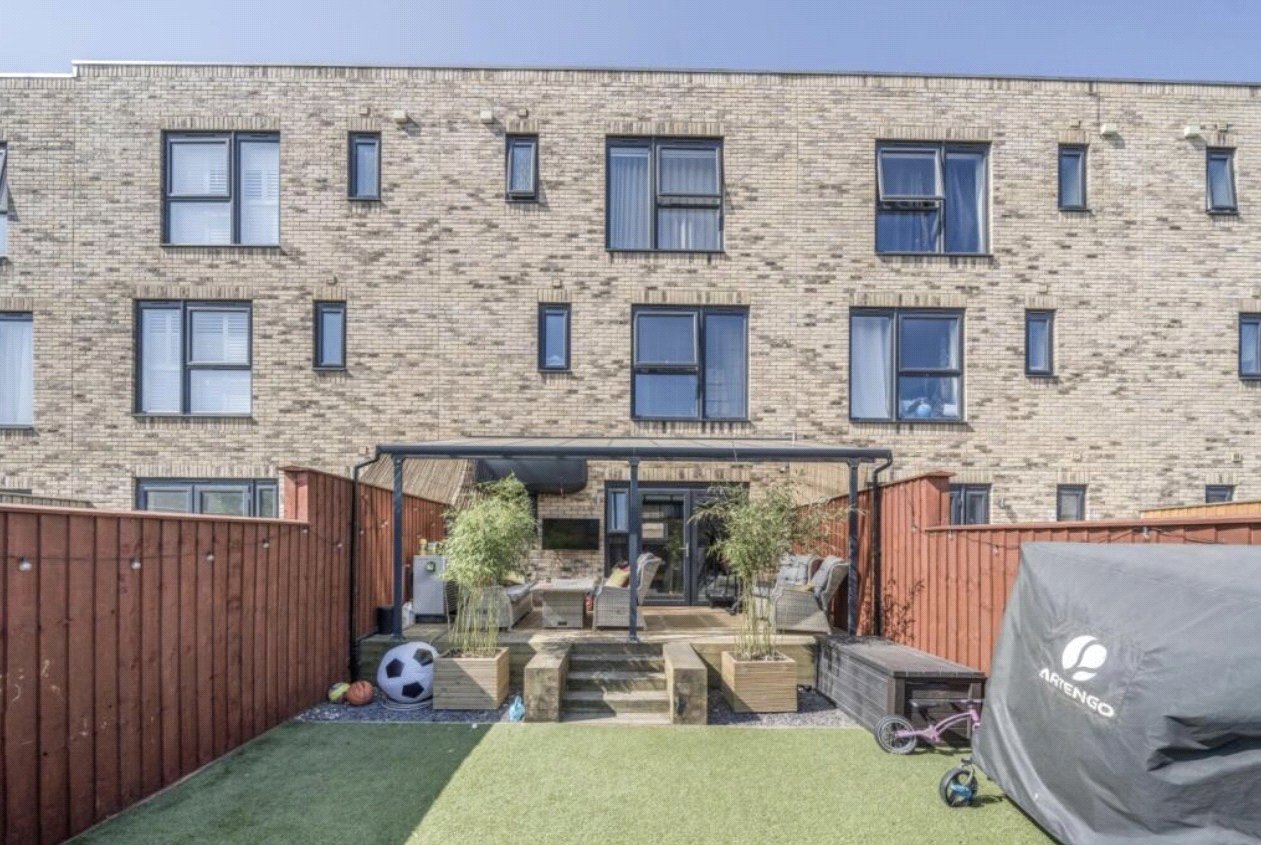 3 bedroom house for sale in Erith | Robinson Jackson