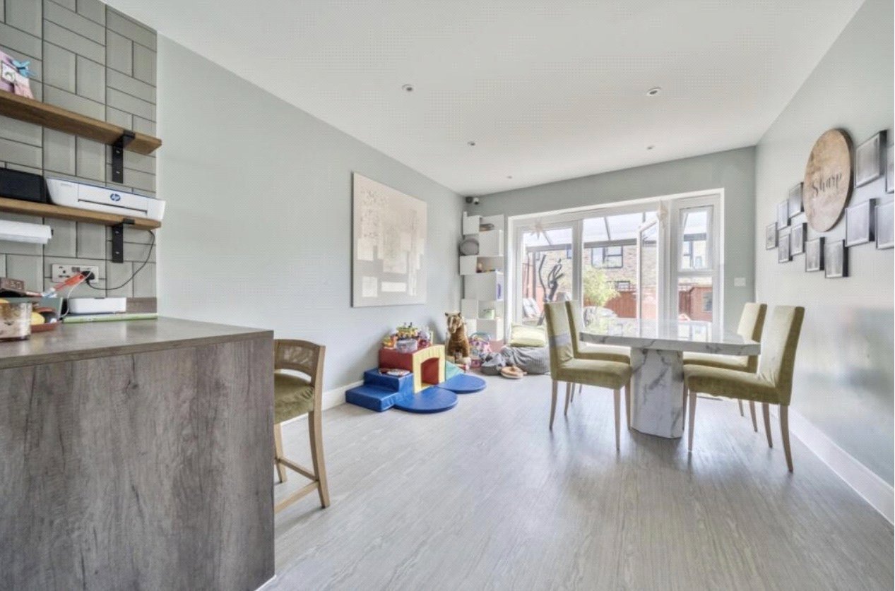 3 bedroom house for sale in Erith | Robinson Jackson