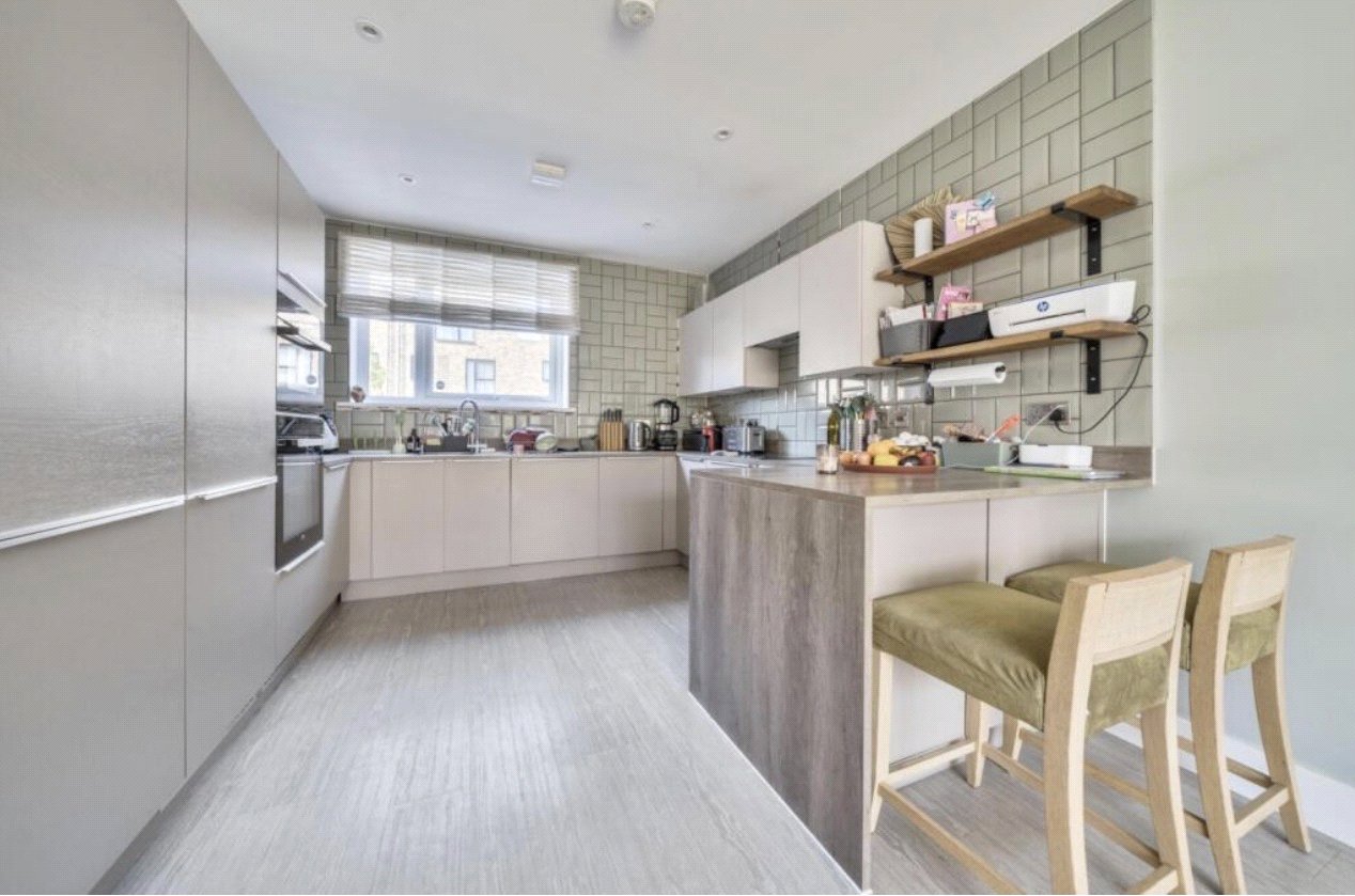 3 bedroom house for sale in Erith | Robinson Jackson