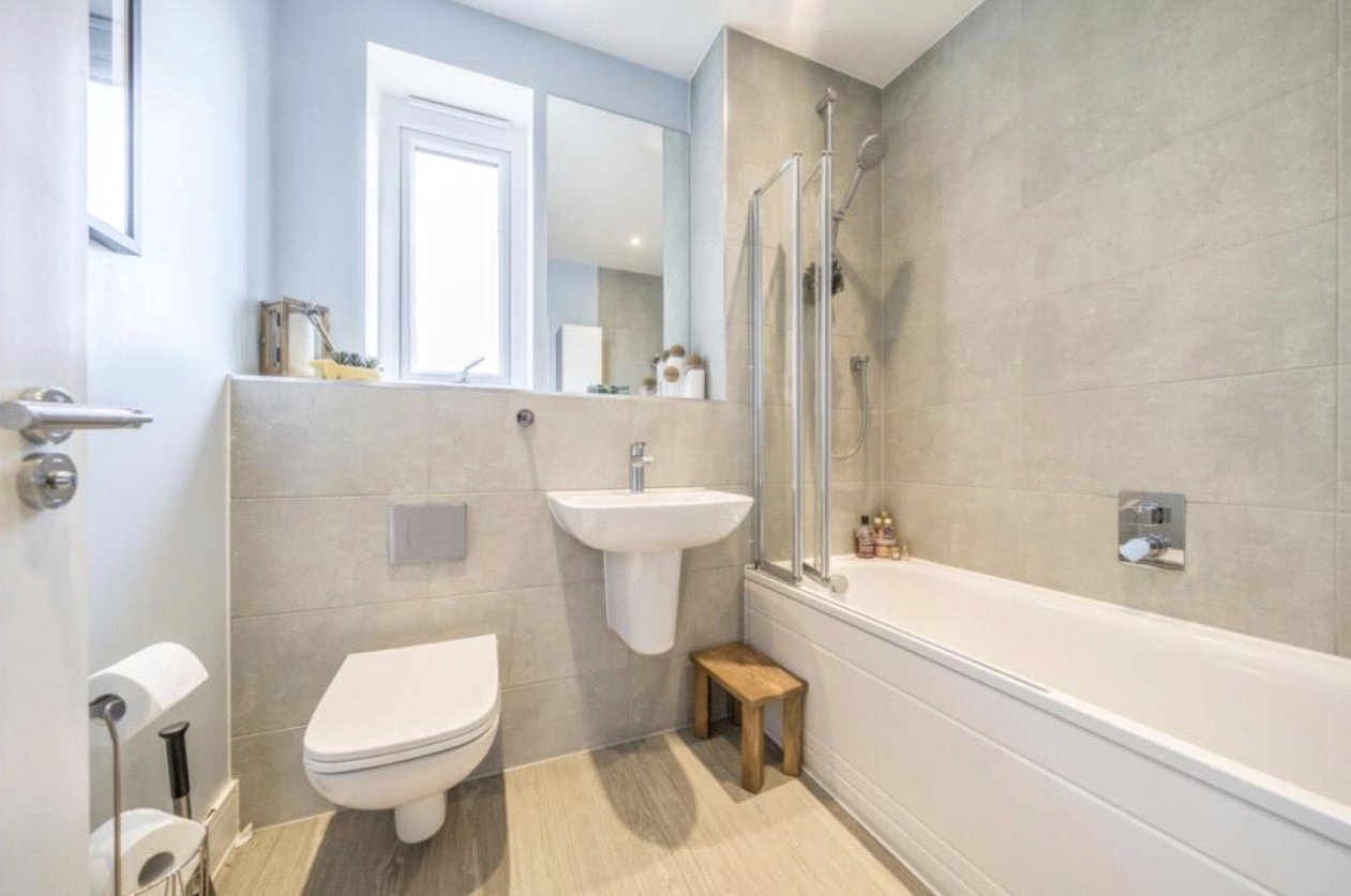 3 bedroom house for sale in Erith | Robinson Jackson