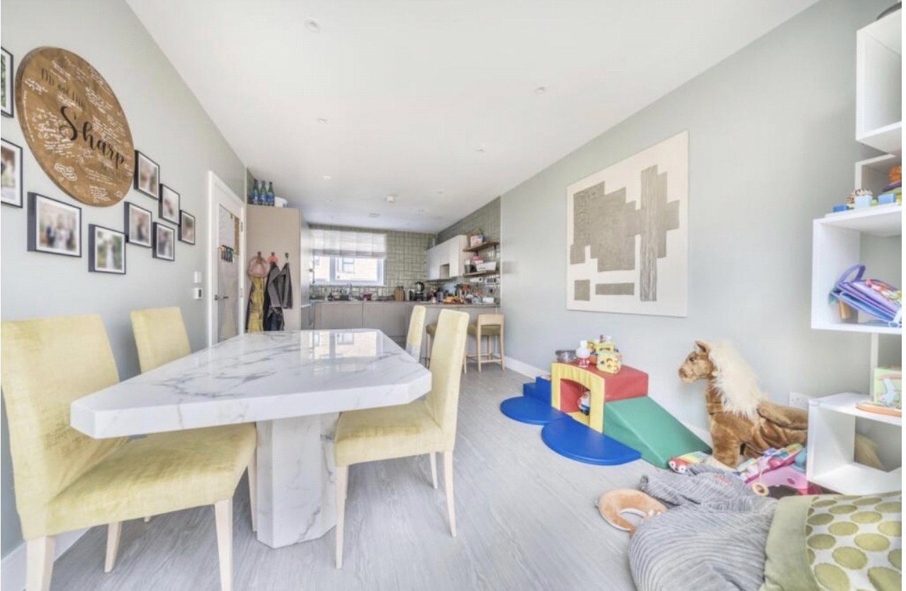 3 bedroom house for sale in Erith | Robinson Jackson