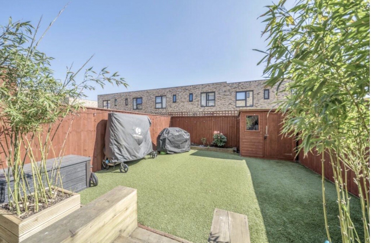3 bedroom house for sale in Erith | Robinson Jackson