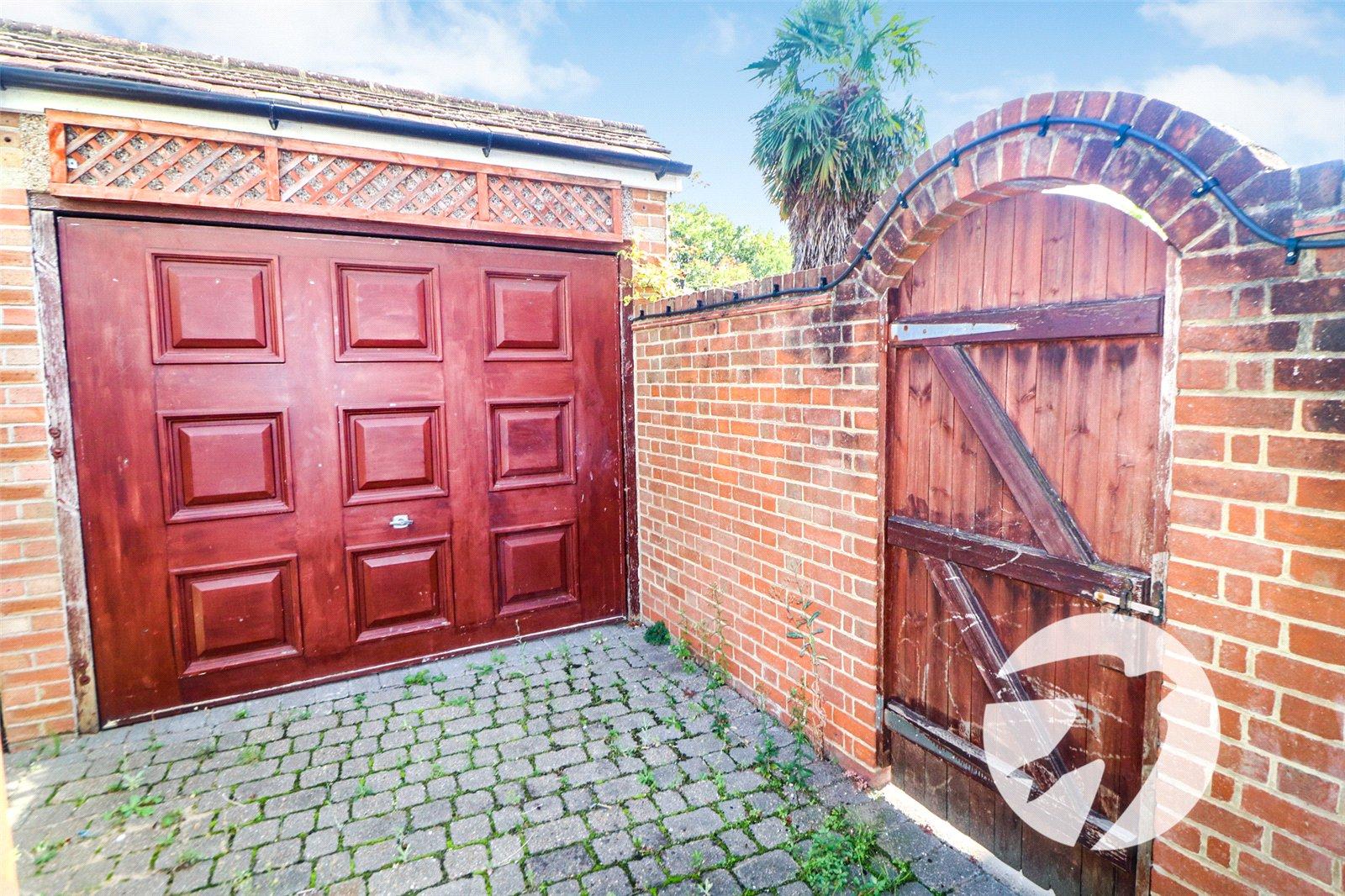 4 bedroom house for sale in Northumberland Heath | Robinson Jackson