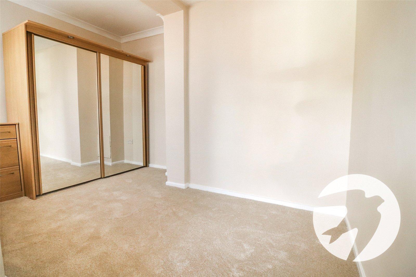 2 bedroom bungalow for sale in Crayford | Robinson Jackson