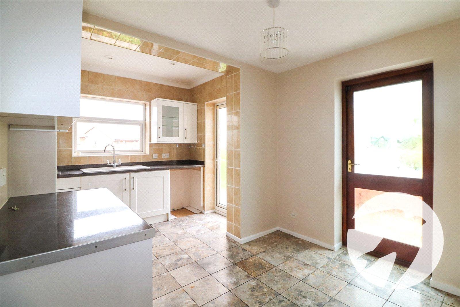 2 bedroom bungalow for sale in Crayford | Robinson Jackson