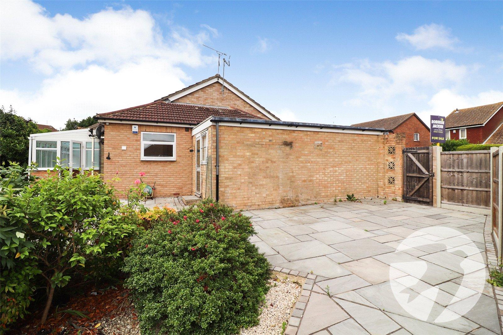 2 bedroom bungalow for sale in Crayford | Robinson Jackson