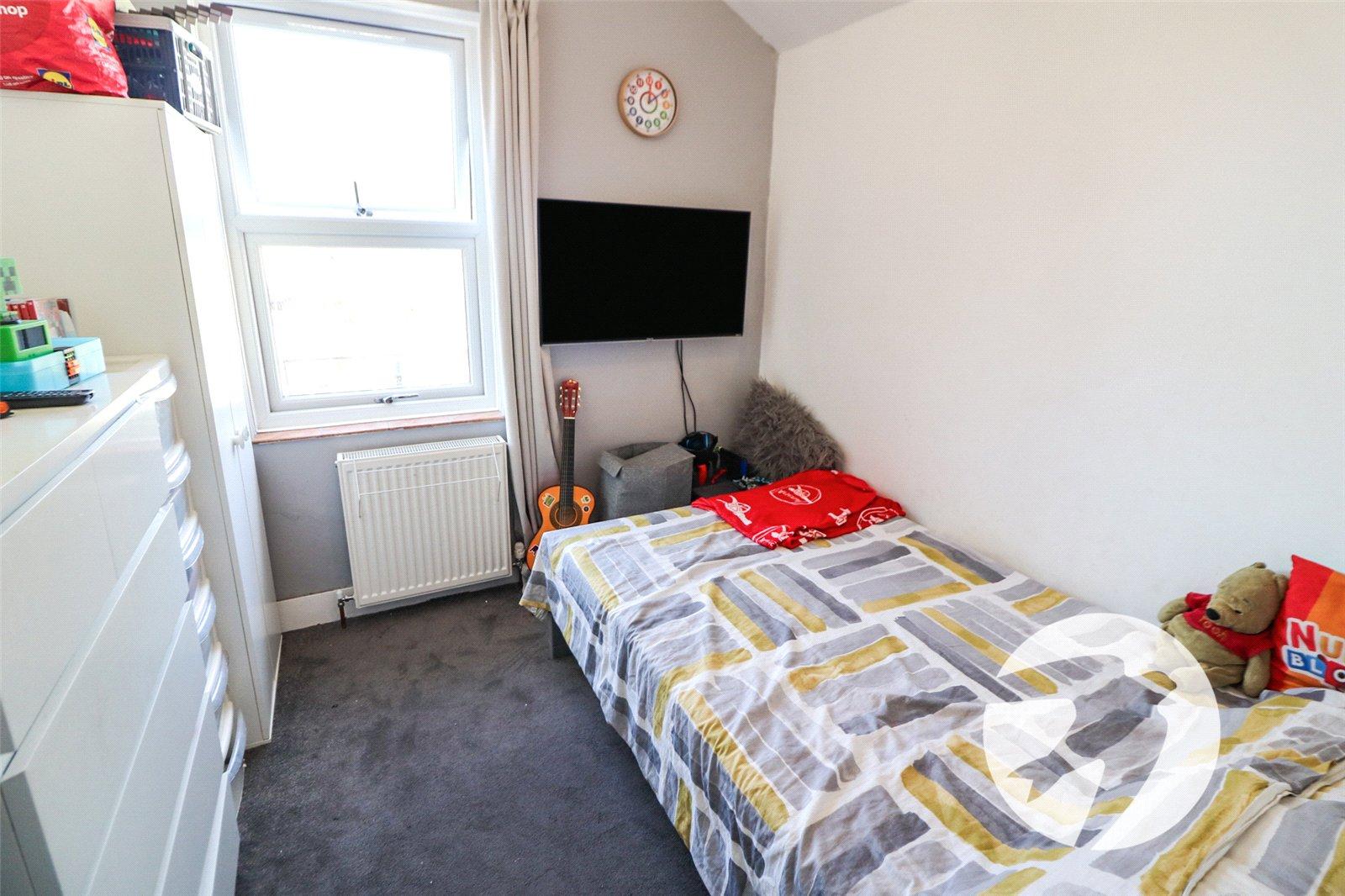 3 bedroom house for sale in Erith | Robinson Jackson