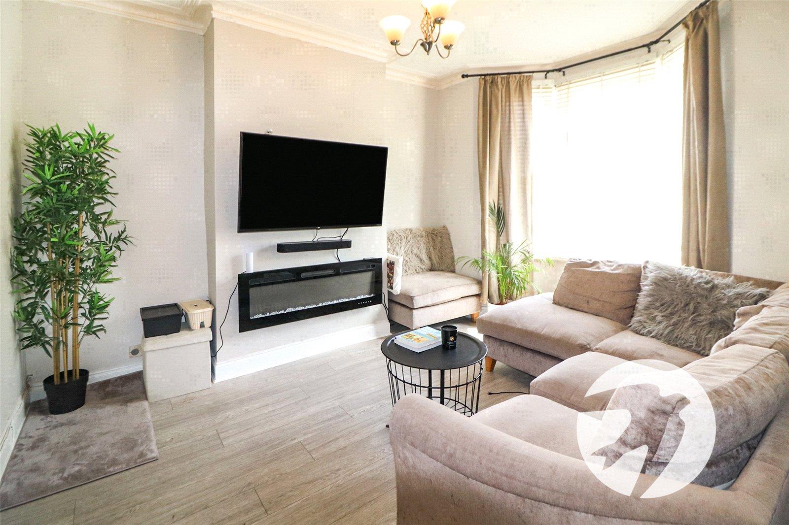 3 bedroom house for sale in Erith | Robinson Jackson