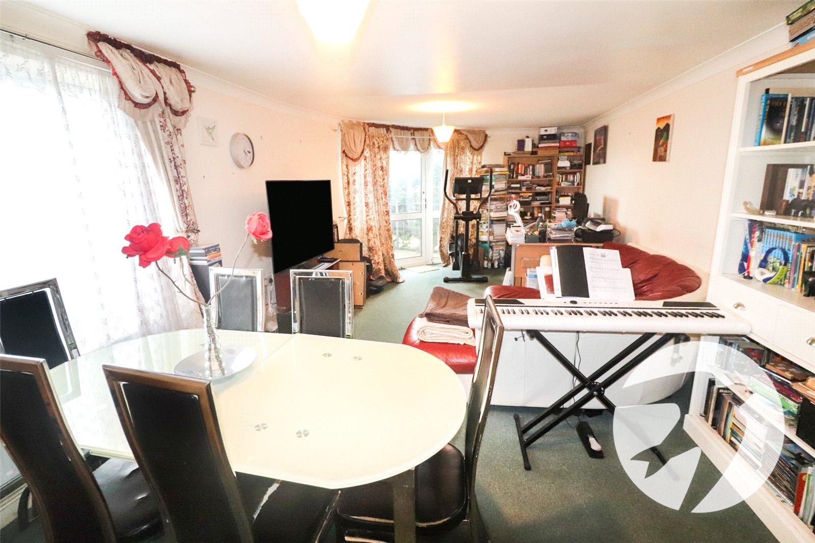 2 bedroom property for sale in Erith | Robinson Jackson