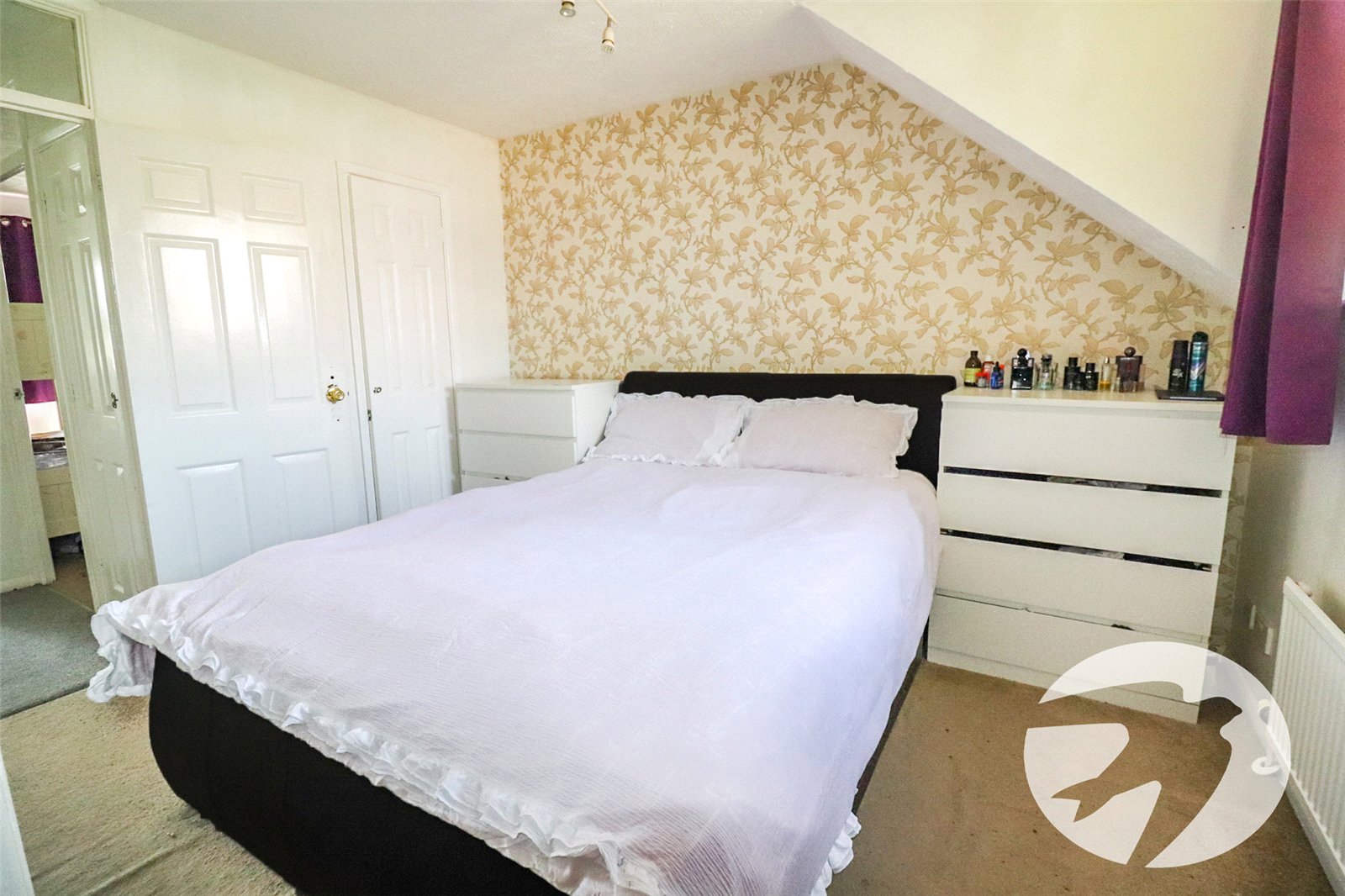 2 bedroom house for sale in Erith | Robinson Jackson