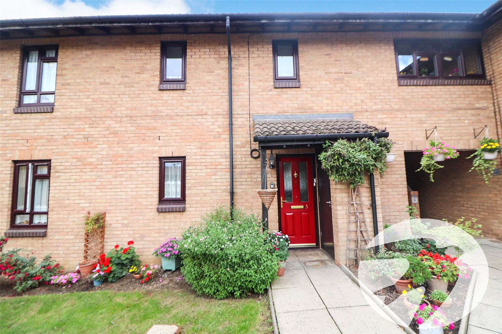 2 bedroom property for sale in  | Robinson Jackson