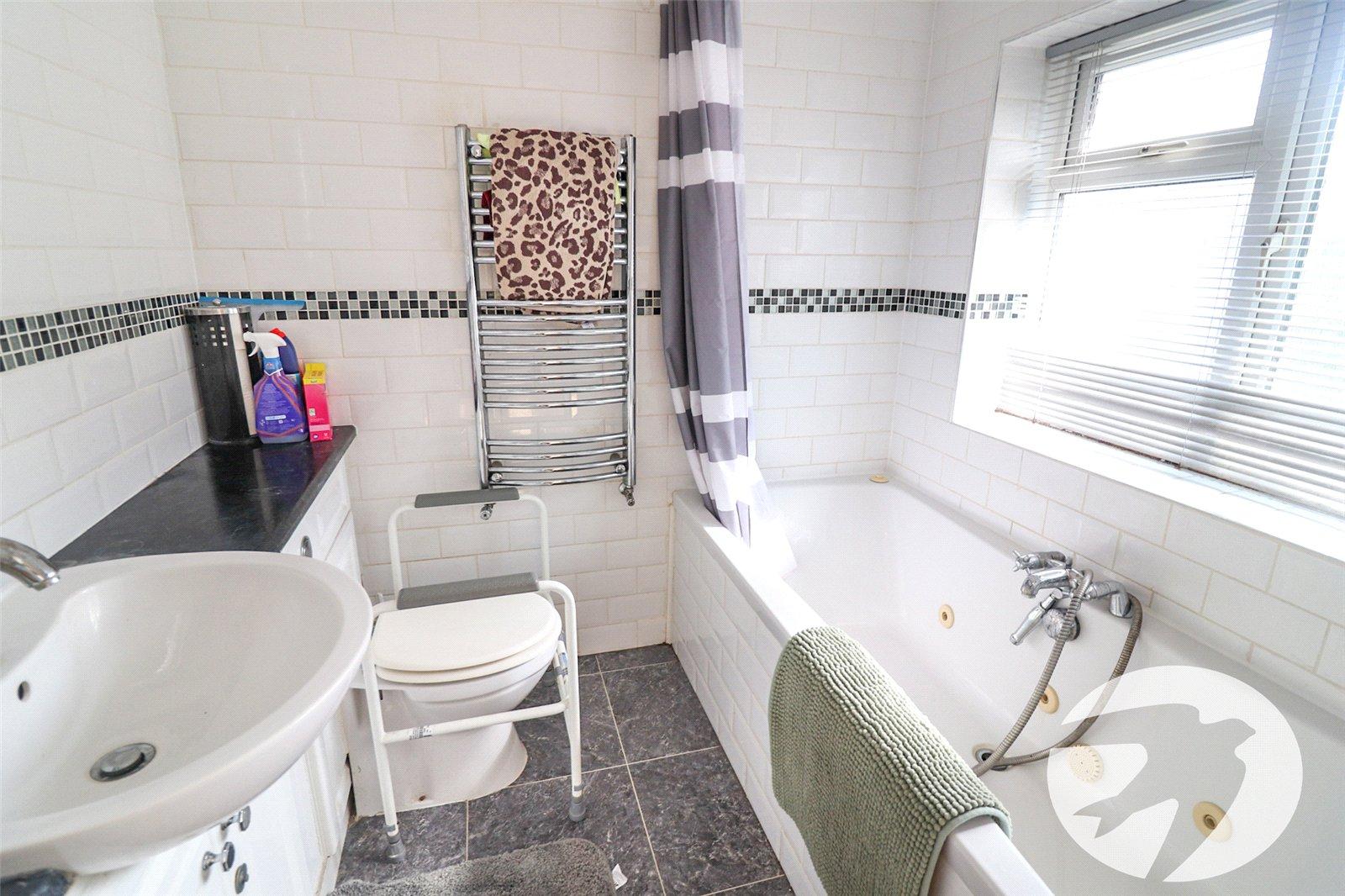 3 bedroom house for sale in Erith | Robinson Jackson