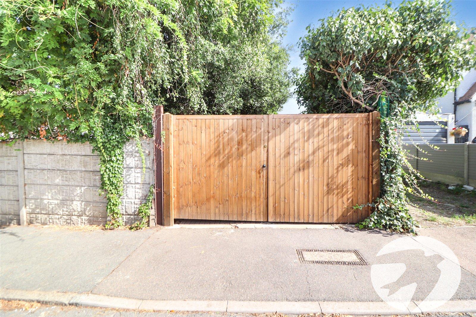 3 bedroom house for sale in Erith | Robinson Jackson