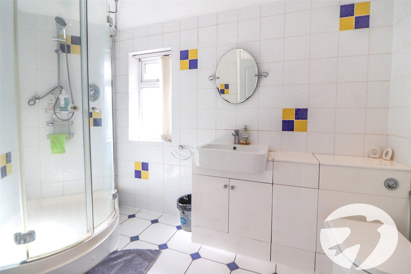 3 bedroom house for sale in Erith | Robinson Jackson