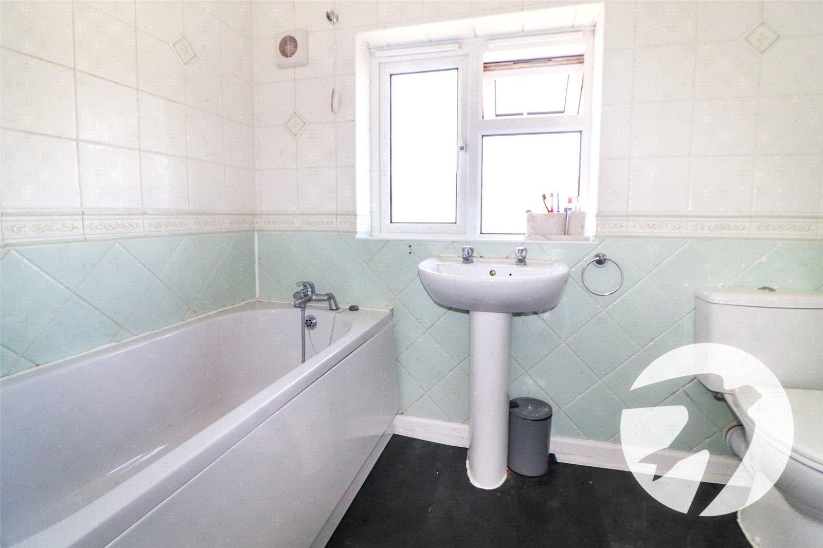 4 bedroom house for sale in Bexleyheath | Robinson Jackson