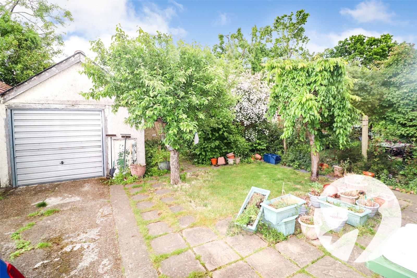 2 bedroom bungalow for sale in Erith | Robinson Jackson