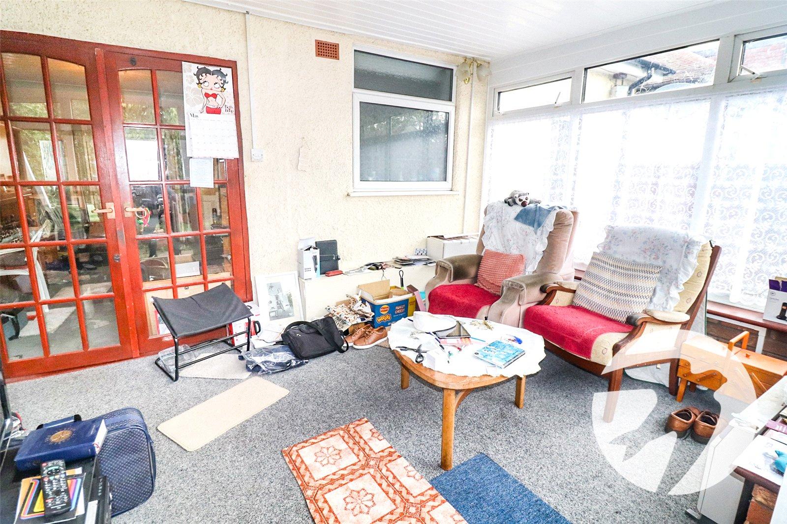 2 bedroom bungalow for sale in Erith | Robinson Jackson