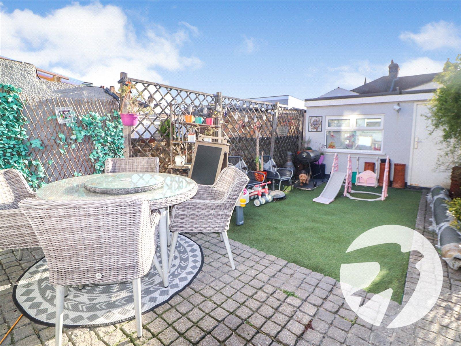 3 bedroom house for sale in Erith | Robinson Jackson