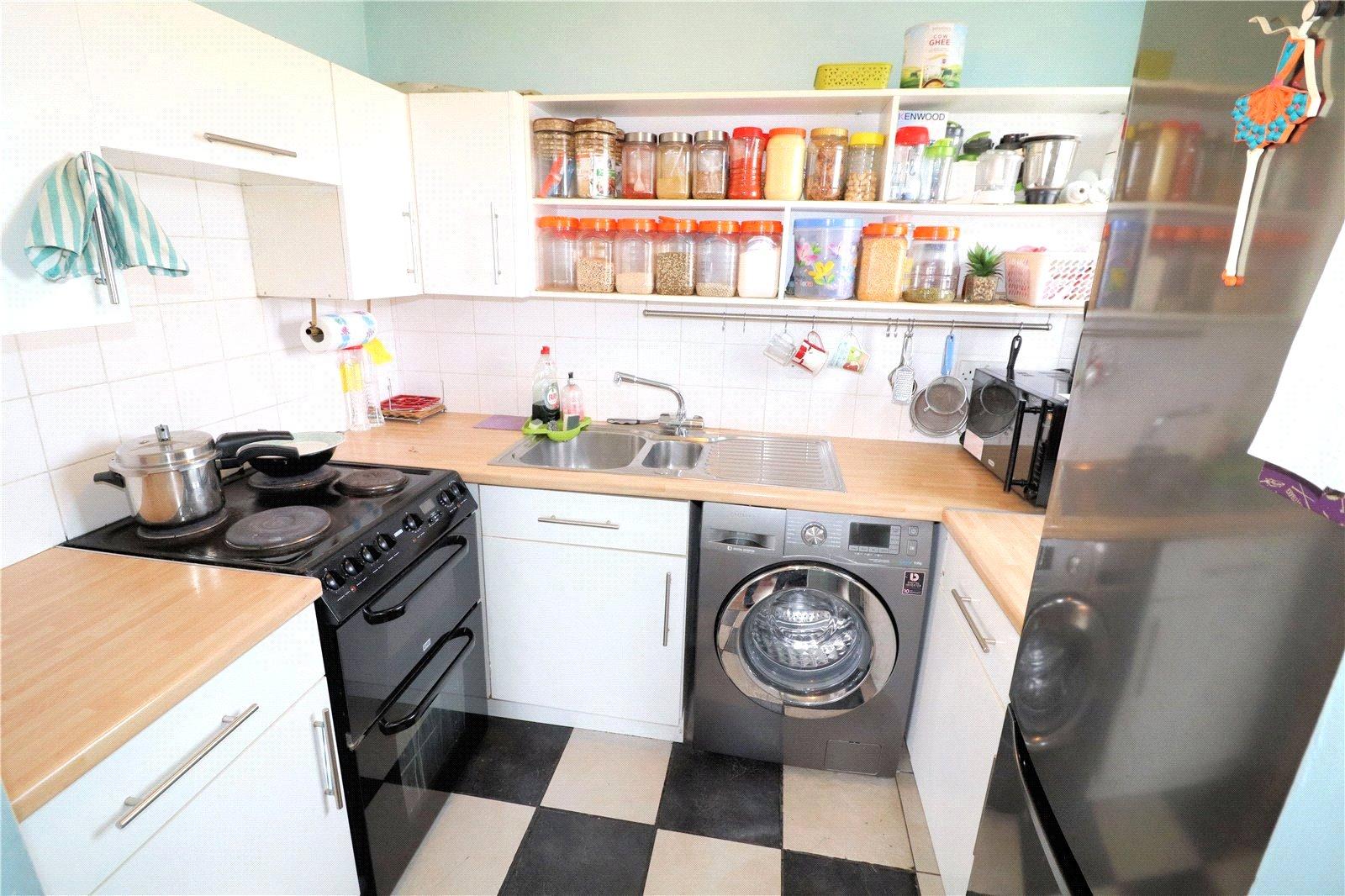 2 bedroom property for sale in Erith | Robinson Jackson
