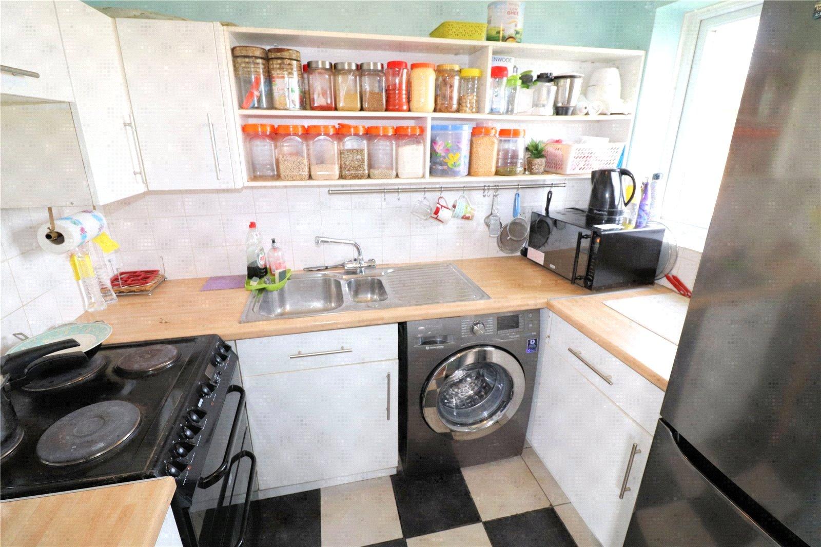2 bedroom property for sale in Erith | Robinson Jackson