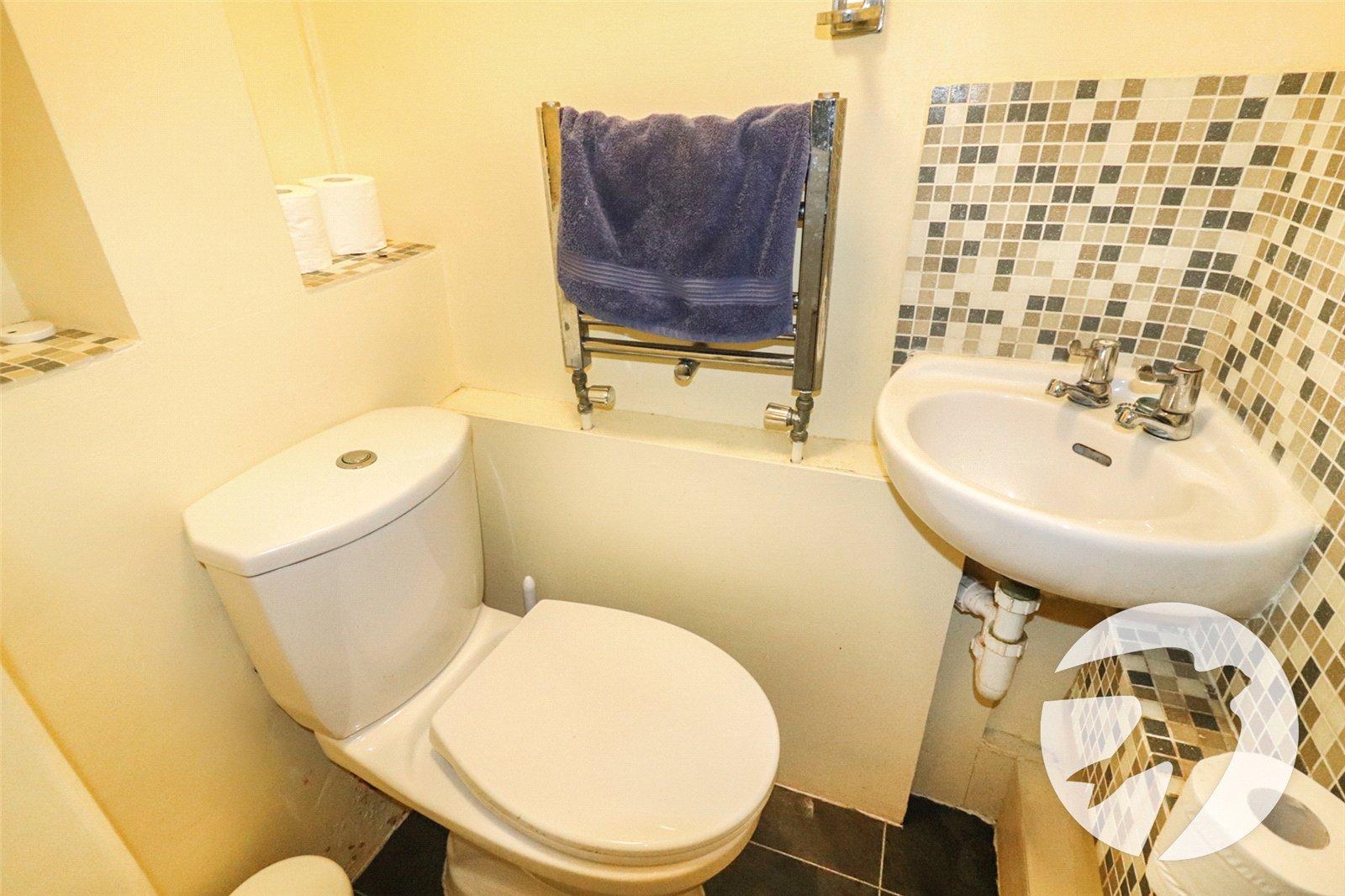 2 bedroom house for sale in Erith | Robinson Jackson