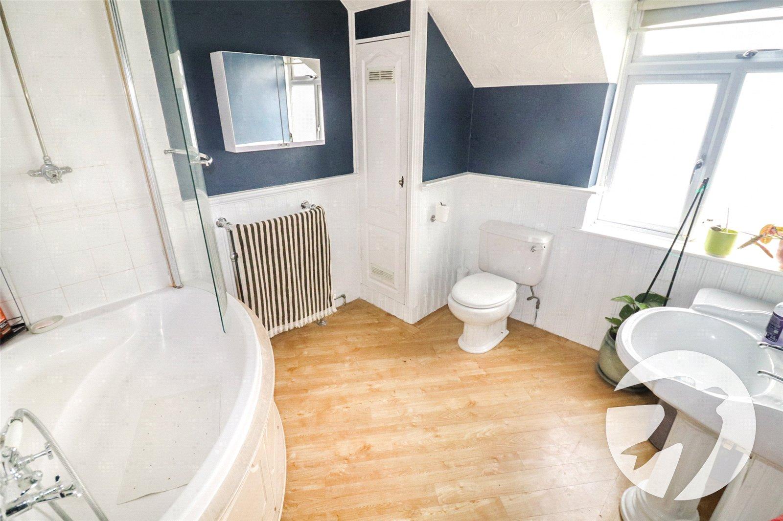 2 bedroom house for sale in Erith | Robinson Jackson