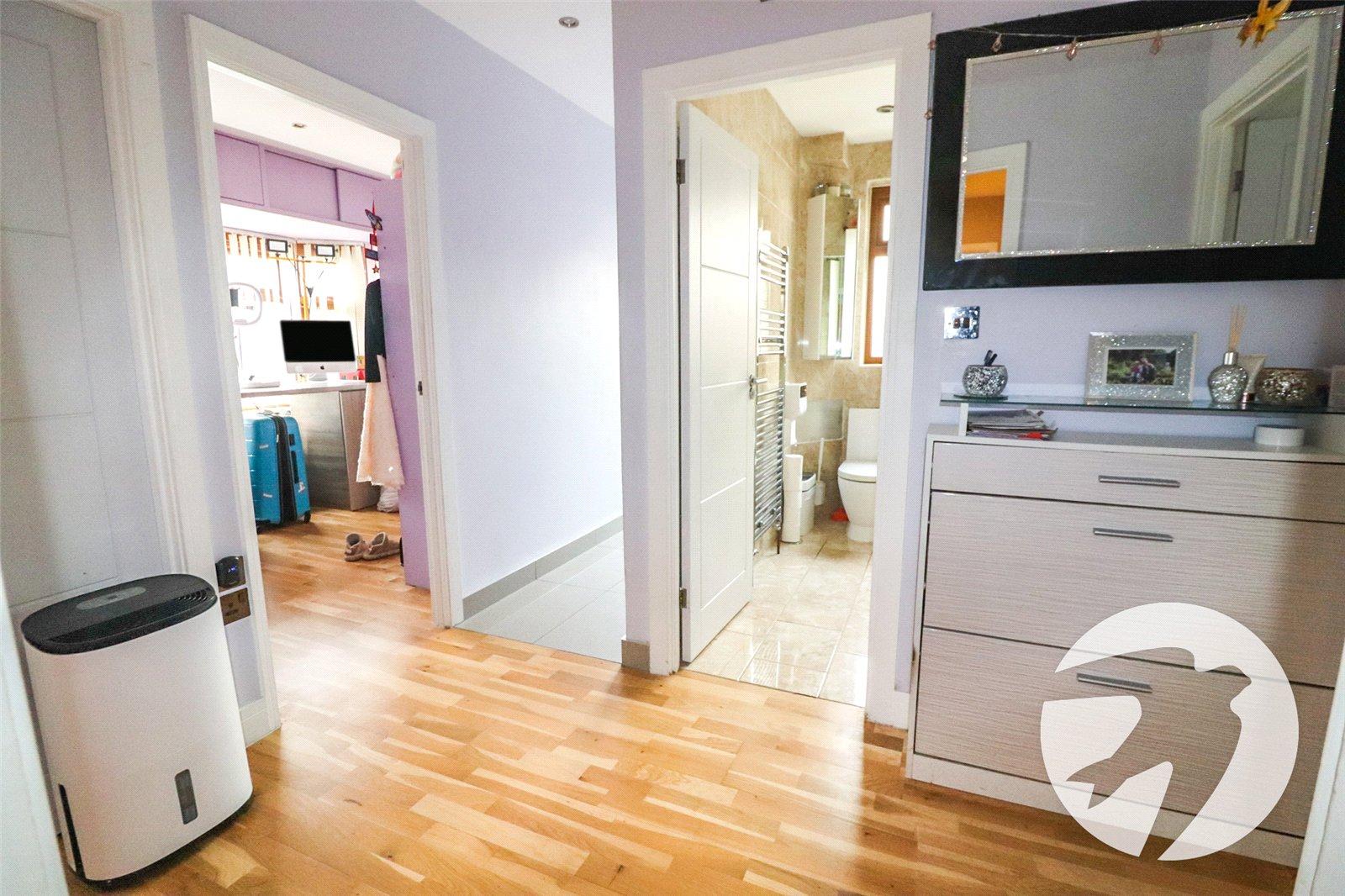 4 bedroom bungalow for sale in Bexleyheath | Robinson Jackson